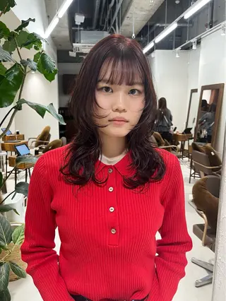 ミディアム カラー レイヤーカット/カラ ー/U24/河野凜のヘアスタイル