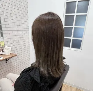 セミロング BUBBLES 久米川所属・透明感カラー 🩰kotomi🩰のヘアスタイル