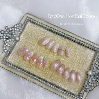 ネイル Nail salon Ehre 梅田店所属・嶋田 明日香のネイルデザイン