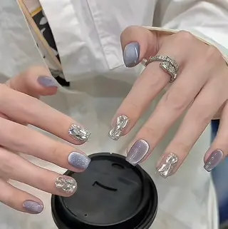 ネイル 高木 維麗絲のネイルデザイン