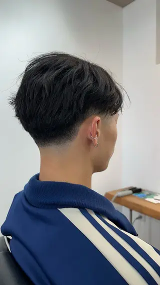 メンズ 律喜/パーマ /メンズ/フェードのヘアスタイル