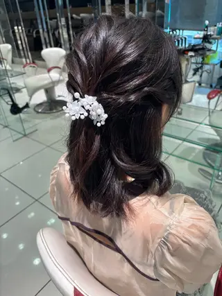 ミディアム ヘアアレンジ EARTH/M 北習志野店所属・H. shinkaiのヘアスタイル