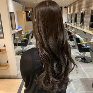 ロング カラー 佐藤 杏奈のヘアスタイル