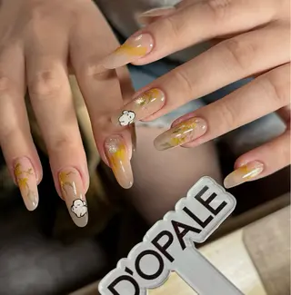 ネイル 長さ出し専門店 上野店サロンのネイルデザイン