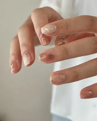 ネイル 𓂃toi. 儚げnuanceのネイルデザイン