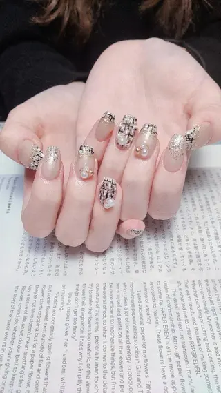 ネイル E·U·B ネイル所属・横浜市中区曙町 E·U·Bネイルのネイルデザイン