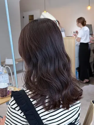 カラー 辺見 葵のヘアスタイル