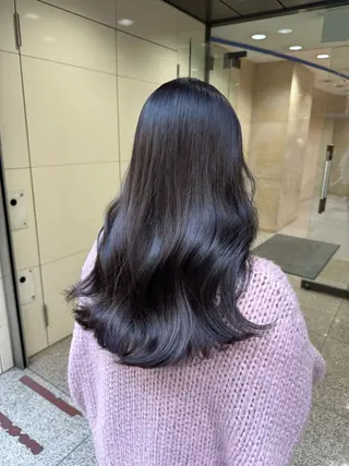 カラー 💖美髪カラーの達人 💖ソウタ💖のヘアスタイル