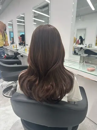 セミロング カラー ❄最強かわいいカラー ❄️MINA❄️のヘアスタイル