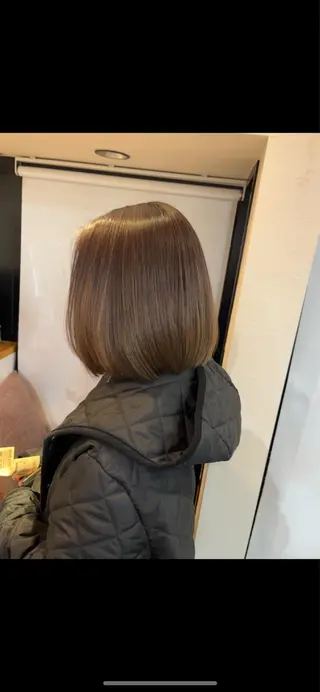 ミディアム カラー イマイ リサのヘアスタイル