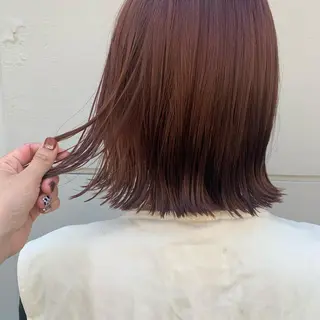 ショート カラー ヘアアレンジ サナ🌱 切りっぱなしボブのヘアスタイル