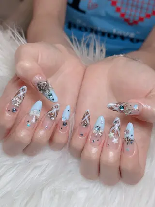 ネイル Lumi Nail 新大久保3‘のネイルデザイン
