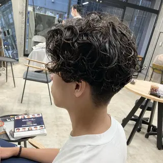ショート パーマ メンズ 🟢ウルフ/スパイラ ルパーマ/大西🟢のヘアスタイル