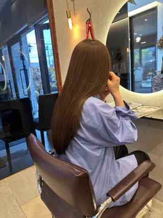 ロング カラー SALOWIN所属・salowin 谷本のヘアスタイル