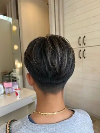 ショート Crén by marie 真嘉比店所属・東恩納 誠のヘアスタイル