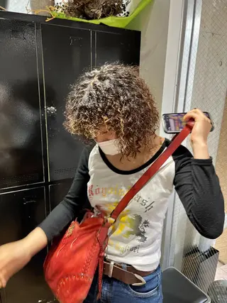 ショート ハイトーンNo.1✨ パーマ✨イマイタツヤのヘアスタイル