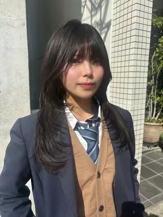 セミロング 栄/レイヤーカット/ ハッシュカット/モモのヘアスタイル