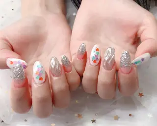 カラー ネイル Q Free nailsのネイルデザイン