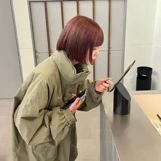 ショート カラー ブリーチ/レイヤー 🌻Mutsumiのヘアスタイル