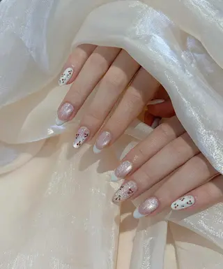 ネイル RAFFINE 月🦋🩵のネイルデザイン