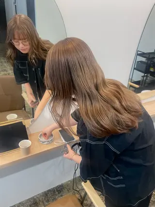 ロング 梅田グレージュ /色っぽカジュアルのヘアスタイル