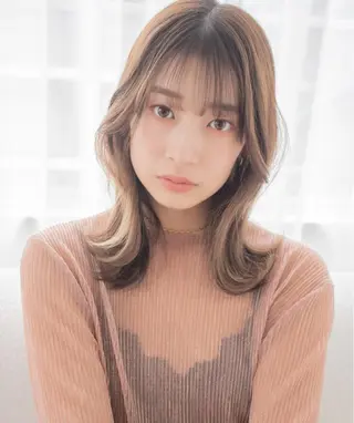 ミディアム 冬爪 ゆかのヘアスタイル