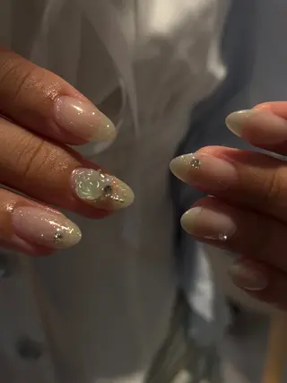 ネイル h i n a 🪽のネイルデザイン