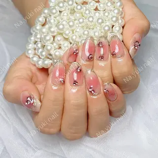 ネイル Queenie 🦋のネイルデザイン