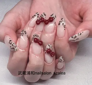 ネイル R inのネイルデザイン