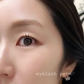 マツエク・マツパ nowa所属・《nowa》 mai まつげ/眉毛の眉毛・アイブロウイメージ