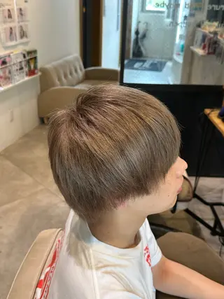 カラー メンズ 大阪ウルフカット ハッシュカットのヘアスタイル