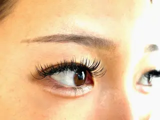 マツエク・マツパ SUN 小野田のネイルデザイン