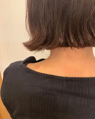 ミディアム カノエ 乃木店のヘアスタイル