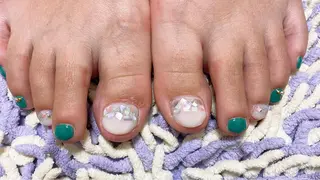 ネイル The Best Beauty受付担当のヘアスタイル