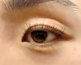 マツエク・マツパ Q-LASH(旧ABC Eyelash)所属・仲野 汐音のマツエク・マツパデザイン