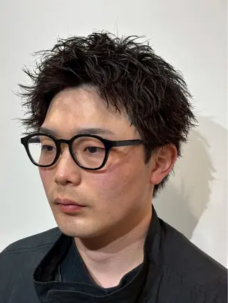 ショート パーマ メンズ 青木 真裟斗のヘアスタイル