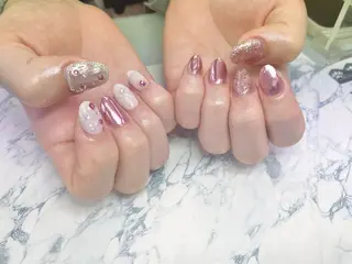 ネイル Rich to勝川店所属・村瀬 満里子のネイルデザイン