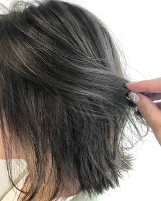 ショート カラー niim所属・新居美紗希 ニイミサキのヘアスタイル