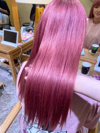 ロング TIGRE tenjin所属・岩崎 レイのヘアスタイル