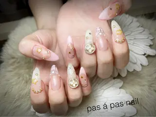 ネイル Yakko pas á pasのネイルデザイン