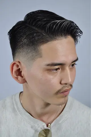 ショート メンズ ブロー東京　神田店所属・TAKUMI/神田/ ビジネス/フェードのヘアスタイル