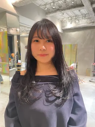 カラー 近藤 奏音のヘアスタイル