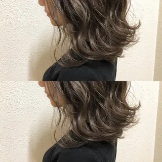 ミディアム カラー ツキノキ ミナのヘアスタイル