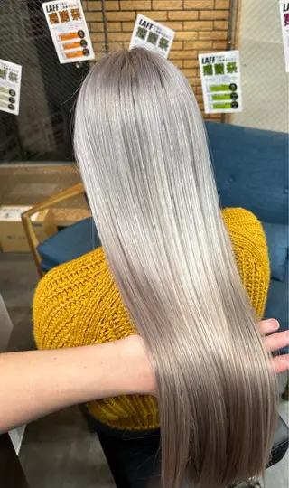 ロング カラー 難波ブリーチカラー 伊藤洋輝のヘアスタイル