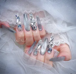 ネイル She   Nail所属・ISA_ BELLAのネイルデザイン