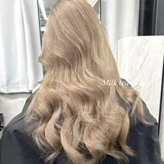 ロング カラー シールエクステ特化 ハイトーン、NANAのヘアスタイル