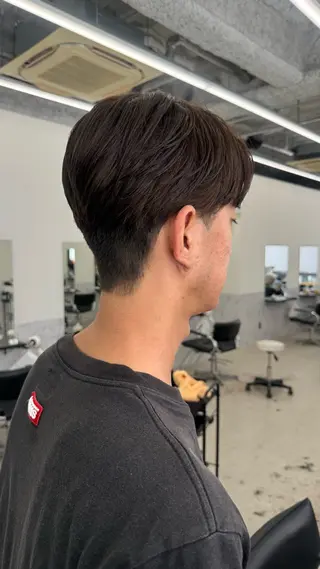 カラー メンズ 黒田 真美のヘアスタイル