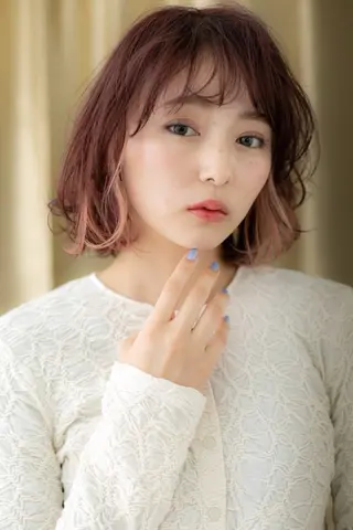 ミディアム カラー 透明感カラー️🫧 清水杏乃のヘアスタイル