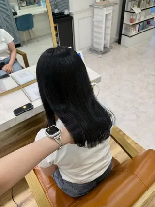 ミディアム カラー 木村 咲花のヘアスタイル