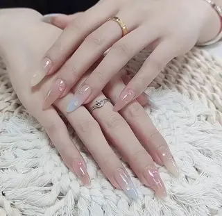 ネイル VIVIAN エイのネイルデザイン